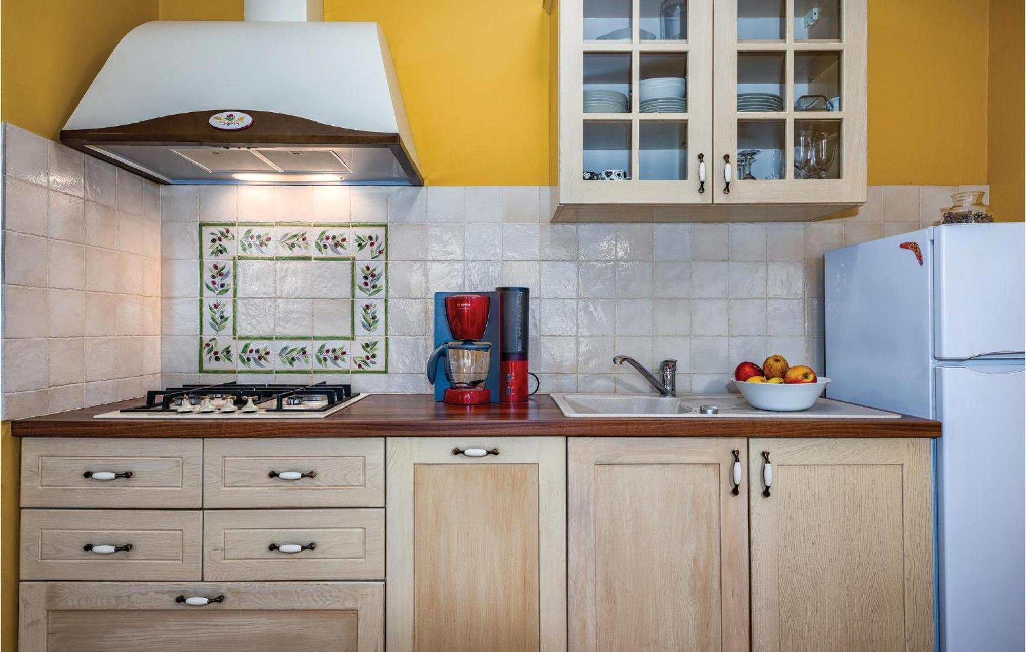 Stunning Apartment In Umag With Wifi מראה חיצוני תמונה